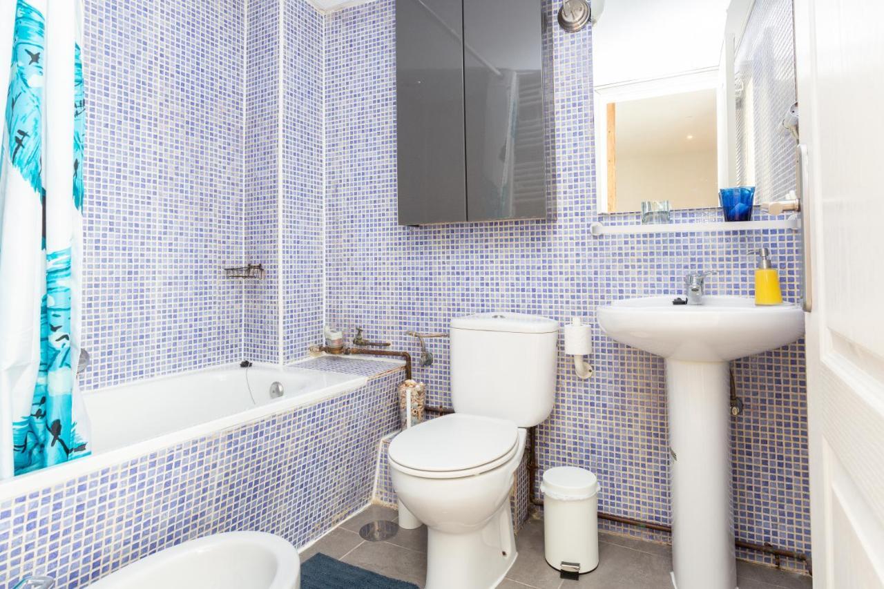 Amparo Apartment Madrid Exterior photo